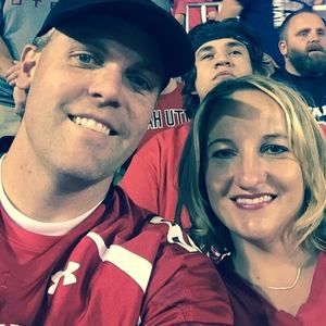 Meet your Posher, Casandra